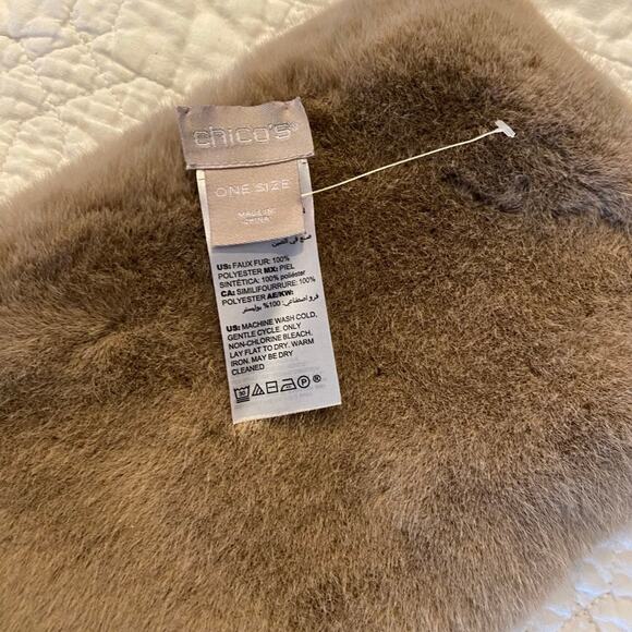 Chico’s Taupe Tan Faux Fur Short Scarf - Picture 3 of 3